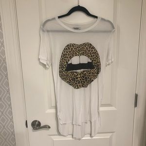 Lauren Moshi Lip Tee NWOT